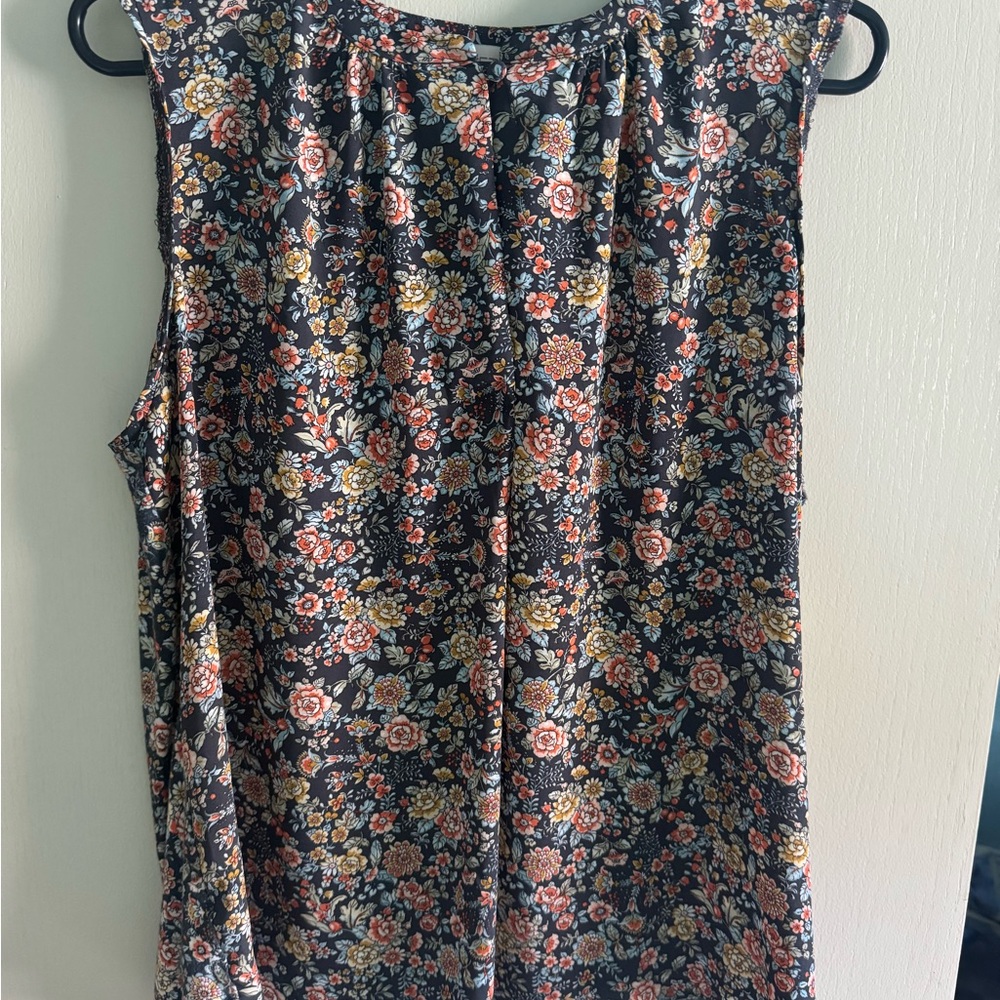 LOFT Black Floral Sleeveless Blouse